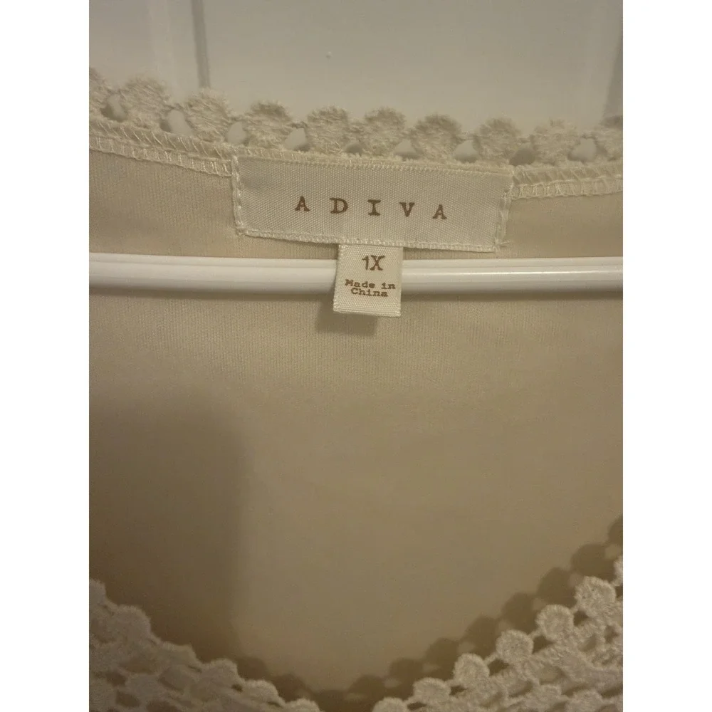 ADIVA Cream Crochet Lace V Neck Tunic Top Plus Size 1X - Picture 3 of 5